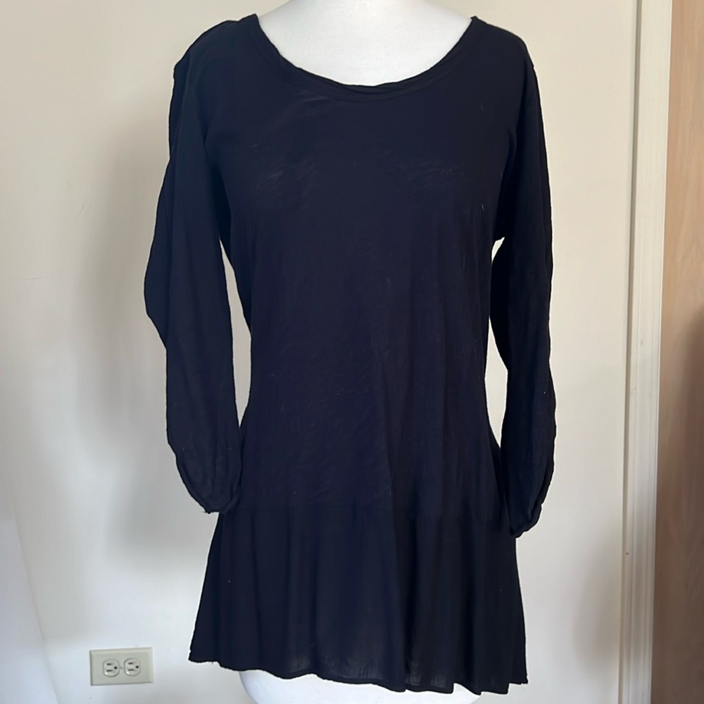 LEFT OF CENTER Women’s Black Long Sleeve Tunic with Button Cinch Waist Back M